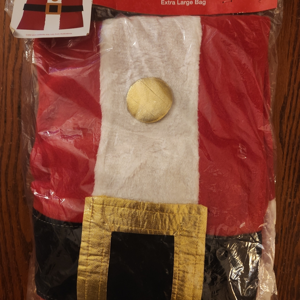 Santa-Themed Red and White Gift Bag with Gold Details